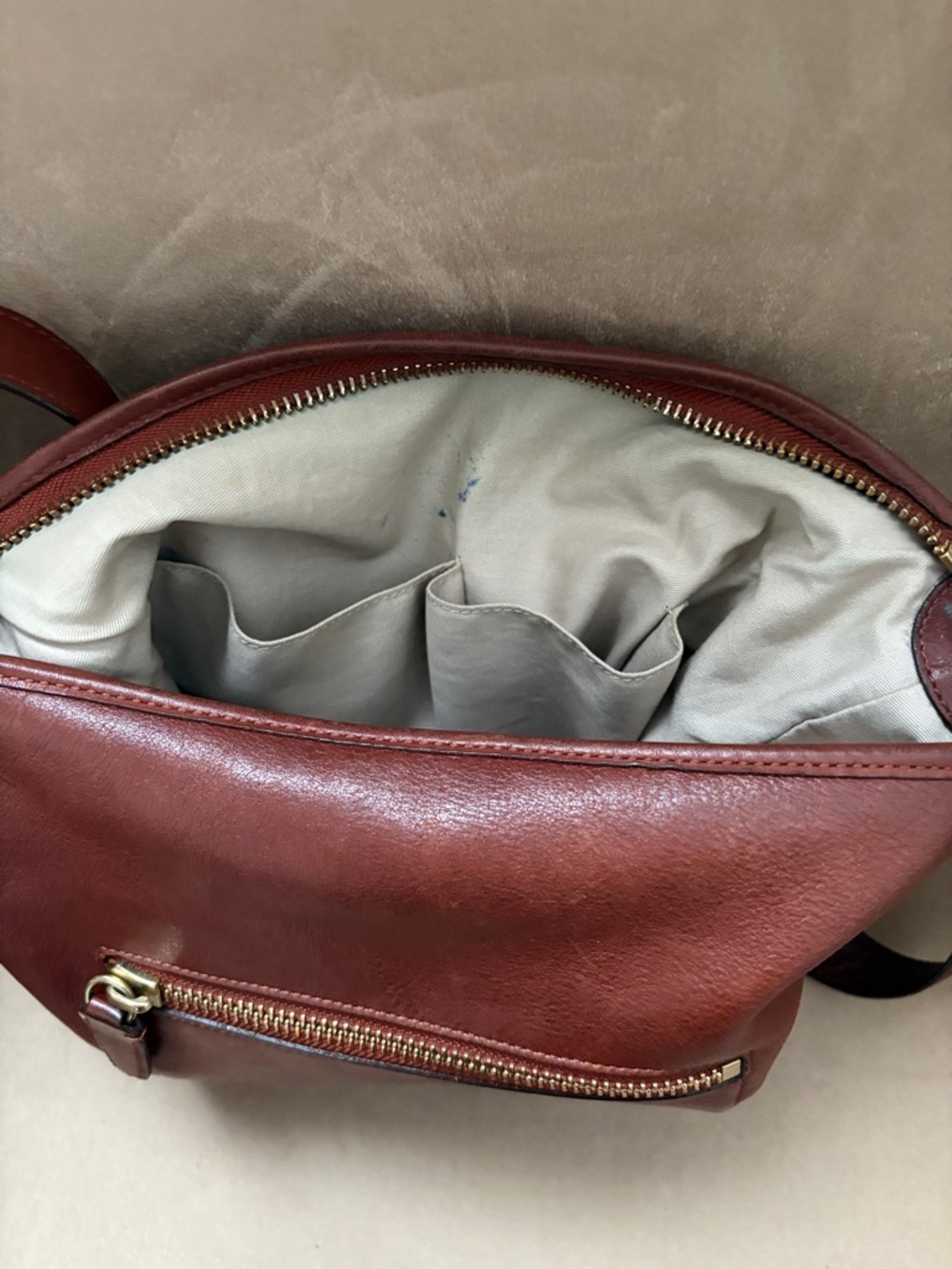 COACH 19889 Archive Collection Hobo bag.
Classic Leather in Cognac Brown - Picture 14 of 14